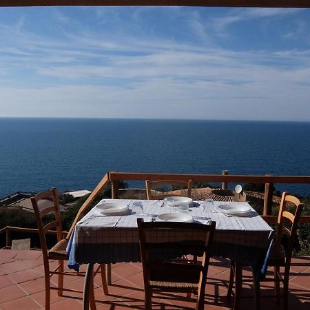 Villino Lu Ciuoni With Nice Sea View Costa Paradiso Eksteriør bilde