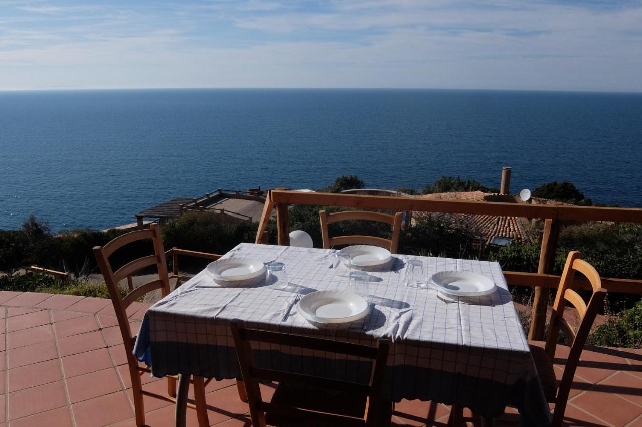 Villino Lu Ciuoni With Nice Sea View Costa Paradiso Eksteriør bilde