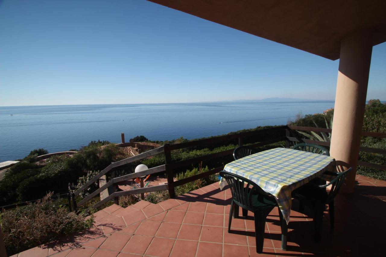 Villino Lu Ciuoni With Nice Sea View Costa Paradiso Eksteriør bilde